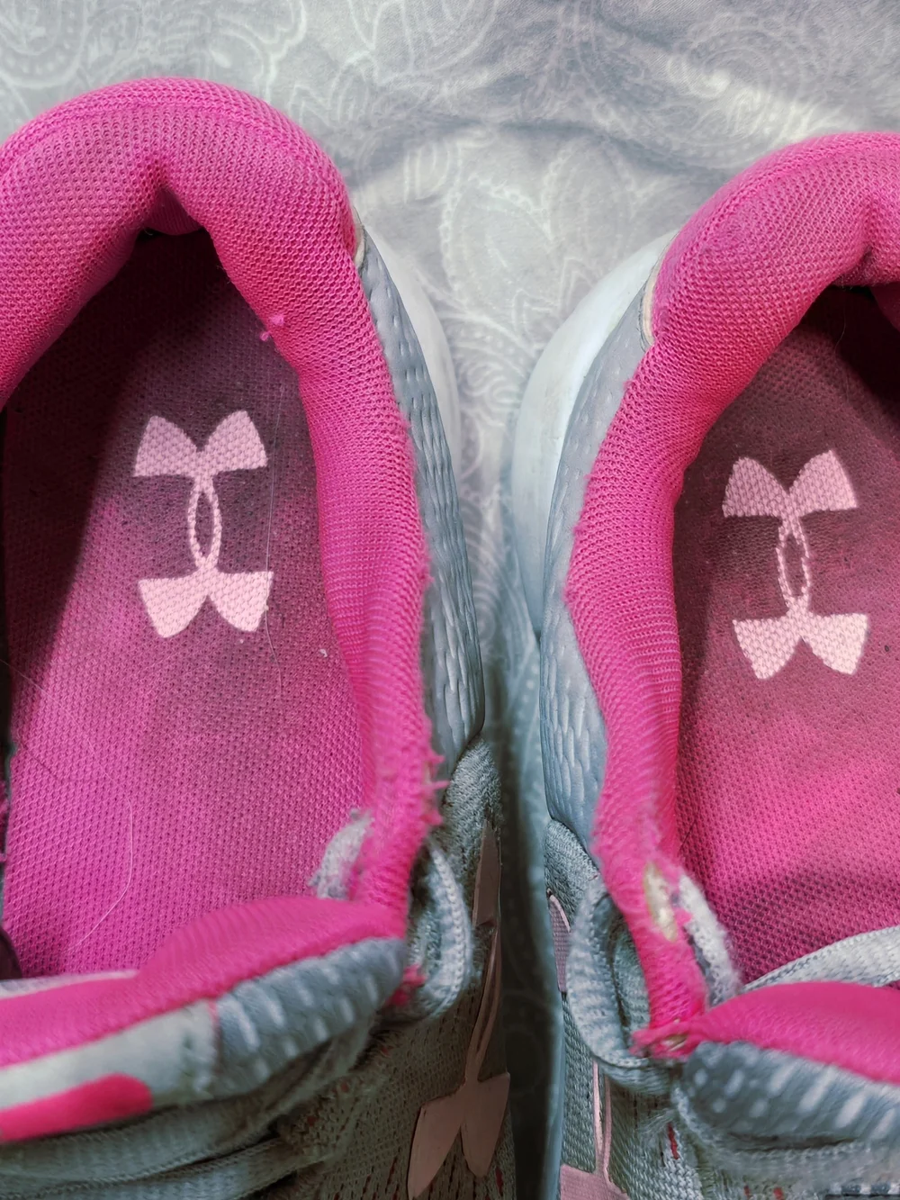 Under Armour UA Pursuit BP Running Shoes Gray Pink Women's 6.5 / Youth 5Y Micro